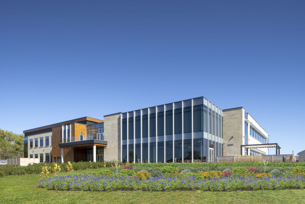 Commnuity Health Hub Exterior